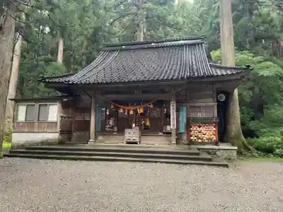 雄山神社中宮祈願殿(富山県)