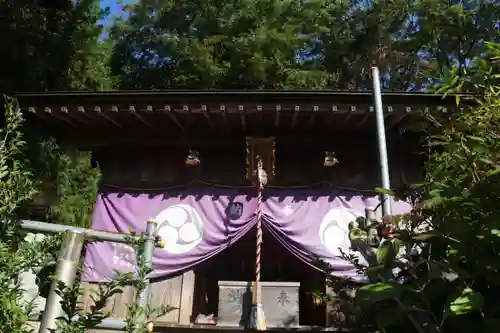 大六天麻王神社の本殿