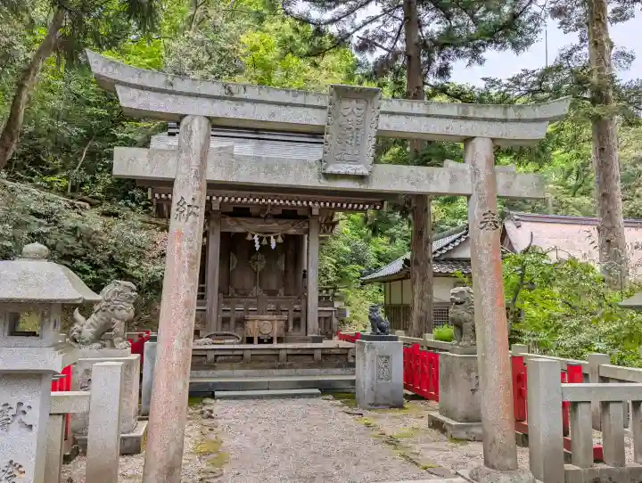 気多神社の{uncategorized: "未分類", other: "その他", undefined: "問題あり", building: "その他建物", grave: "お墓", sacred_gate: "鳥居", guardian: "狛犬", statue: "像", buddha: "仏像", history: "歴史", nature: "自然", garden: "庭園", animal: "動物", pagoda: "塔", temizu: "手水舎", mountain_gate: "山門・神門", sanctuary: "本殿・本堂", subordinate: "末社・摂社", art: "芸術", scenery: "景色", jizo: "地蔵", ema: "絵馬", goshuin: "御朱印", omikuji: "おみくじ", items: "授与品その他", amulet: "お守り", goshuincho: "御朱印帳", eats: "食事", festival: "お祭り", votive_dance: "神楽", shichigosan: "七五三参", wedding: "結婚式", experience: "体験その他", initially: "初詣", around: "周辺", anti_infection: "感染症対策"}