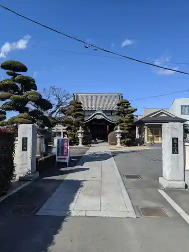 長栄寺の本殿・本堂