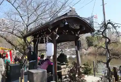 寛永寺不忍池弁天堂(東京都)