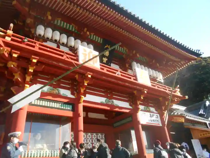 鶴岡八幡宮の本殿・本堂