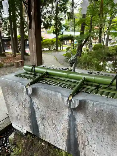 諏訪大社下社秋宮の手水舎