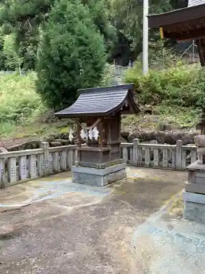神明神社(根村)の末社・摂社