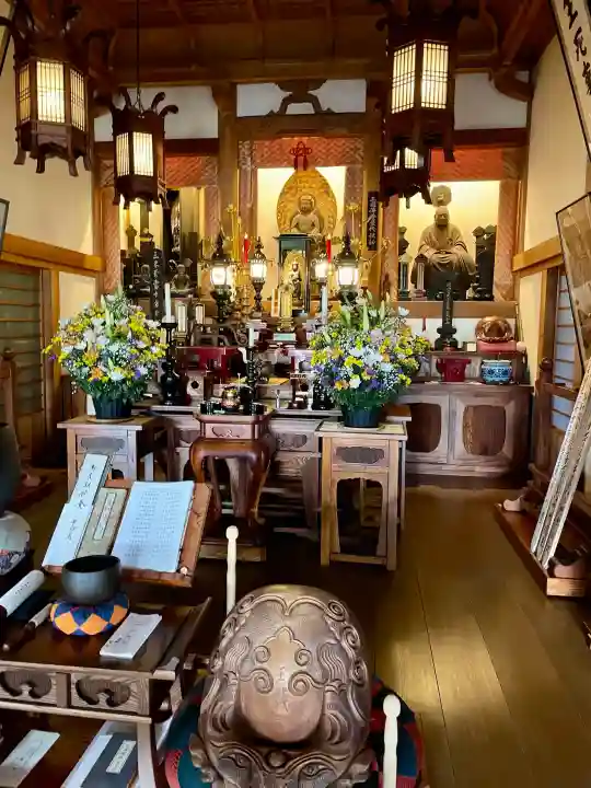 海蔵院の{uncategorized: "未分類", other: "その他", undefined: "問題あり", building: "その他建物", grave: "お墓", sacred_gate: "鳥居", guardian: "狛犬", statue: "像", buddha: "仏像", history: "歴史", nature: "自然", garden: "庭園", animal: "動物", pagoda: "塔", temizu: "手水舎", mountain_gate: "山門・神門", sanctuary: "本殿・本堂", subordinate: "末社・摂社", art: "芸術", scenery: "景色", jizo: "地蔵", ema: "絵馬", goshuin: "御朱印", omikuji: "おみくじ", items: "授与品その他", amulet: "お守り", goshuincho: "御朱印帳", eats: "食事", festival: "お祭り", votive_dance: "神楽", shichigosan: "七五三参", wedding: "結婚式", experience: "体験その他", initially: "初詣", around: "周辺", anti_infection: "感染症対策"}