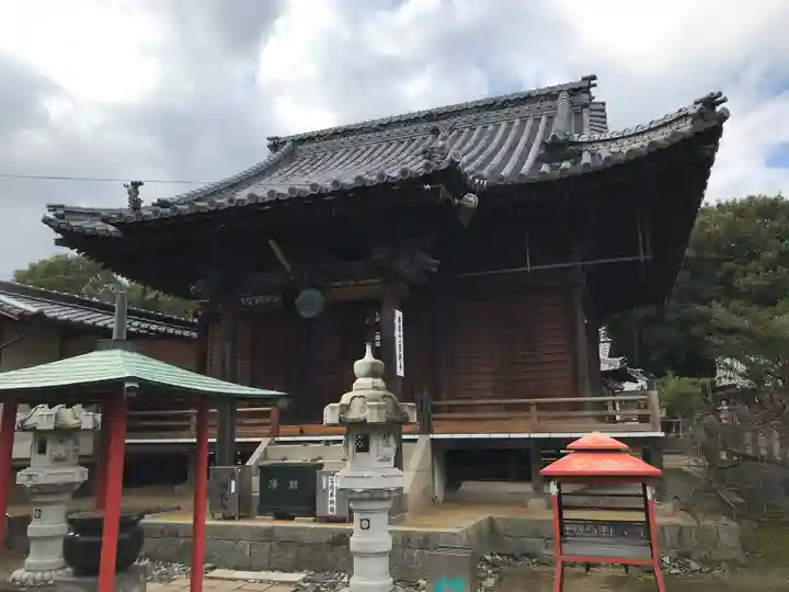 天皇寺の本殿・本堂