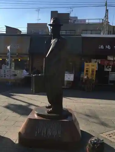 題経寺（柴又帝釈天）の像