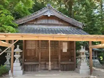 阿陀岡神社の末社・摂社