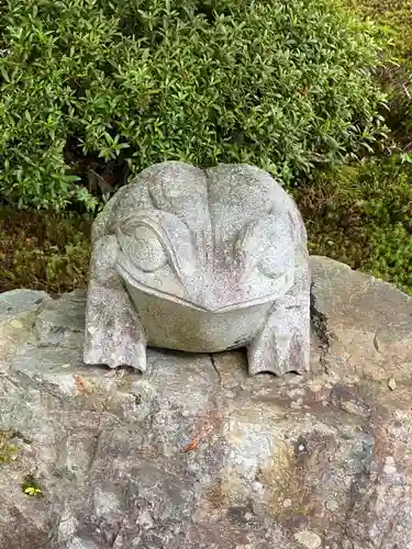 華厳寺（鈴虫寺）の狛犬