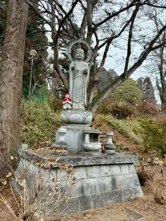 正福寺の{uncategorized: "未分類", other: "その他", undefined: "問題あり", building: "その他建物", grave: "お墓", sacred_gate: "鳥居", guardian: "狛犬", statue: "像", buddha: "仏像", history: "歴史", nature: "自然", garden: "庭園", animal: "動物", pagoda: "塔", temizu: "手水舎", mountain_gate: "山門・神門", sanctuary: "本殿・本堂", subordinate: "末社・摂社", art: "芸術", scenery: "景色", jizo: "地蔵", ema: "絵馬", goshuin: "御朱印", omikuji: "おみくじ", items: "授与品その他", amulet: "お守り", goshuincho: "御朱印帳", eats: "食事", festival: "お祭り", votive_dance: "神楽", shichigosan: "七五三参", wedding: "結婚式", experience: "体験その他", initially: "初詣", around: "周辺", anti_infection: "感染症対策"}