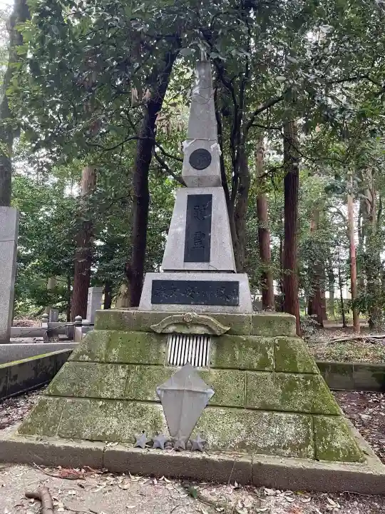 栃木縣護國神社の{uncategorized: "未分類", other: "その他", undefined: "問題あり", building: "その他建物", grave: "お墓", sacred_gate: "鳥居", guardian: "狛犬", statue: "像", buddha: "仏像", history: "歴史", nature: "自然", garden: "庭園", animal: "動物", pagoda: "塔", temizu: "手水舎", mountain_gate: "山門・神門", sanctuary: "本殿・本堂", subordinate: "末社・摂社", art: "芸術", scenery: "景色", jizo: "地蔵", ema: "絵馬", goshuin: "御朱印", omikuji: "おみくじ", items: "授与品その他", amulet: "お守り", goshuincho: "御朱印帳", eats: "食事", festival: "お祭り", votive_dance: "神楽", shichigosan: "七五三参", wedding: "結婚式", experience: "体験その他", initially: "初詣", around: "周辺", anti_infection: "感染症対策"}