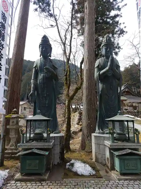 華厳寺(岐阜県)