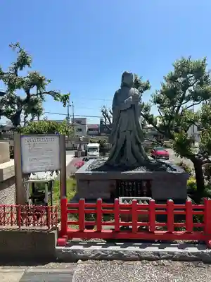 綱敷天満宮の像