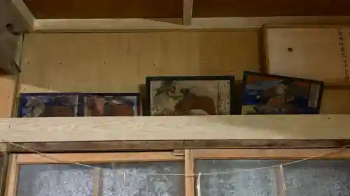 三好八幡神社の{uncategorized: "未分類", other: "その他", undefined: "問題あり", building: "その他建物", grave: "お墓", sacred_gate: "鳥居", guardian: "狛犬", statue: "像", buddha: "仏像", history: "歴史", nature: "自然", garden: "庭園", animal: "動物", pagoda: "塔", temizu: "手水舎", mountain_gate: "山門・神門", sanctuary: "本殿・本堂", subordinate: "末社・摂社", art: "芸術", scenery: "景色", jizo: "地蔵", ema: "絵馬", goshuin: "御朱印", omikuji: "おみくじ", items: "授与品その他", amulet: "お守り", goshuincho: "御朱印帳", eats: "食事", festival: "お祭り", votive_dance: "神楽", shichigosan: "七五三参", wedding: "結婚式", experience: "体験その他", initially: "初詣", around: "周辺", anti_infection: "感染症対策"}