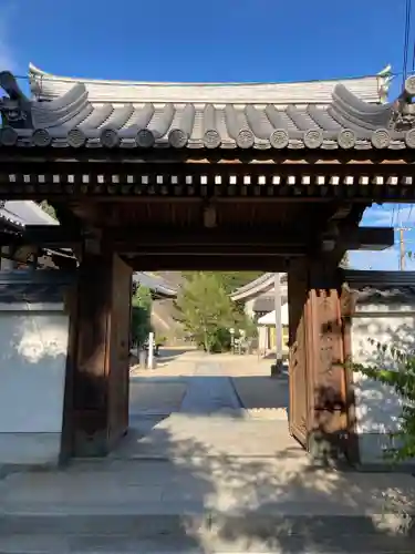 海龍寺の山門