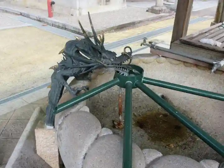 田村神社の手水舎