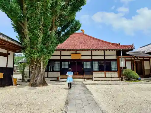 仏徳寺の本殿