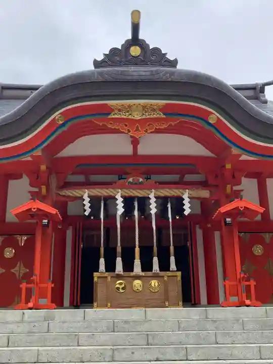 花園神社の本殿・本堂