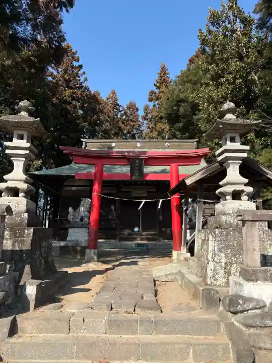 中野谷神社の{uncategorized: "未分類", other: "その他", undefined: "問題あり", building: "その他建物", grave: "お墓", sacred_gate: "鳥居", guardian: "狛犬", statue: "像", buddha: "仏像", history: "歴史", nature: "自然", garden: "庭園", animal: "動物", pagoda: "塔", temizu: "手水舎", mountain_gate: "山門・神門", sanctuary: "本殿・本堂", subordinate: "末社・摂社", art: "芸術", scenery: "景色", jizo: "地蔵", ema: "絵馬", goshuin: "御朱印", omikuji: "おみくじ", items: "授与品その他", amulet: "お守り", goshuincho: "御朱印帳", eats: "食事", festival: "お祭り", votive_dance: "神楽", shichigosan: "七五三参", wedding: "結婚式", experience: "体験その他", initially: "初詣", around: "周辺", anti_infection: "感染症対策"}