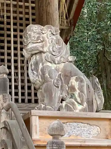東下西七社神社の狛犬