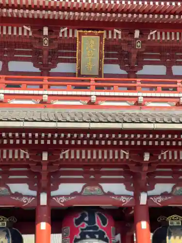 浅草寺の山門・神門