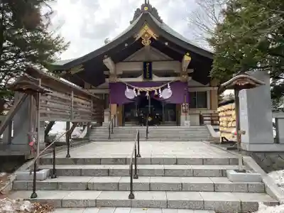彌彦神社　(伊夜日子神社)の本殿・本堂