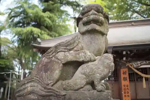 東八幡神社の狛犬