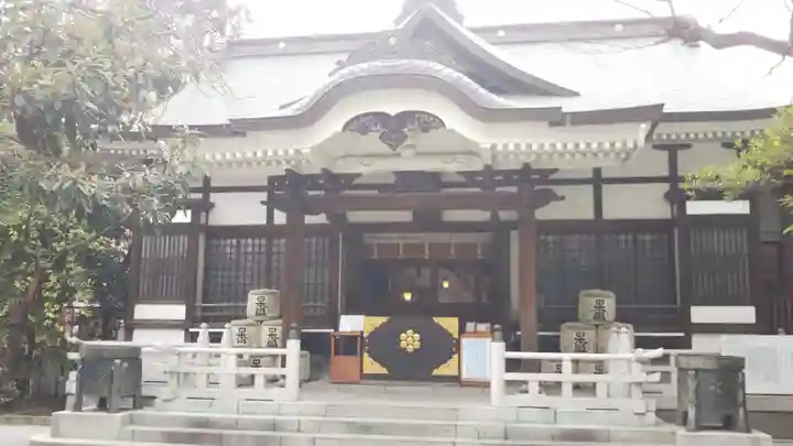 鳥越神社の本殿・本堂