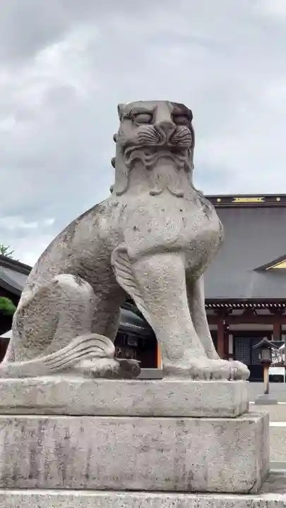 山形縣護國神社の狛犬