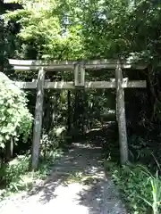 三ヶ所神社奥宮の鳥居