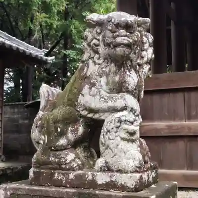 稲前神社の狛犬