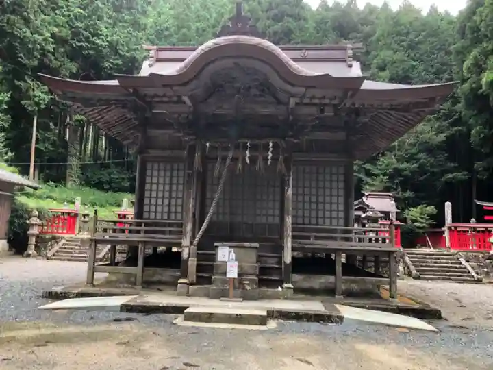 二村神社の本殿・本堂