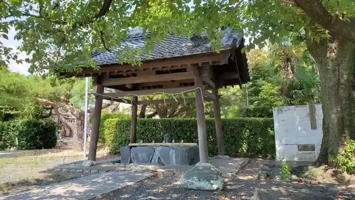 豊麻神社の手水舎