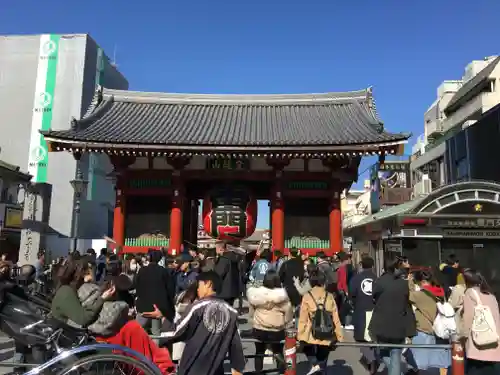 浅草寺の山門