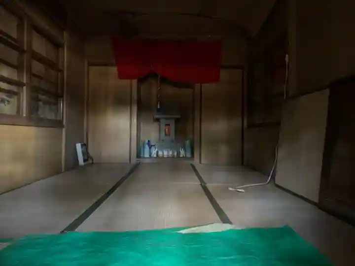 屋敷稲荷の本殿・本堂