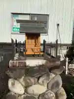 井高サイクル横の不明神社の本殿・本堂