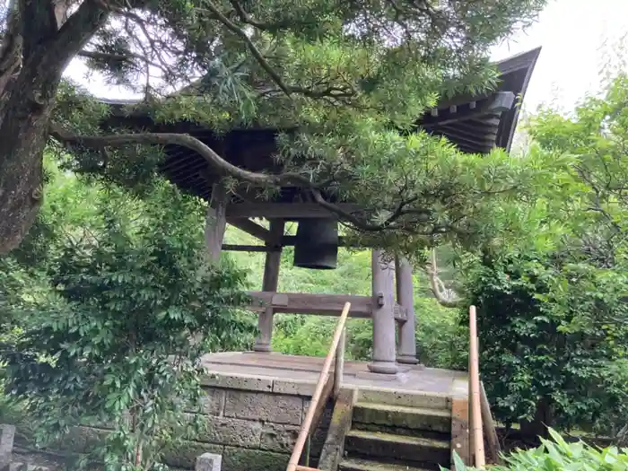 宝戒寺の建物その他