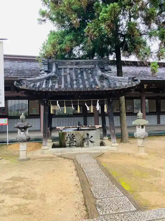 日岡神社の手水舎