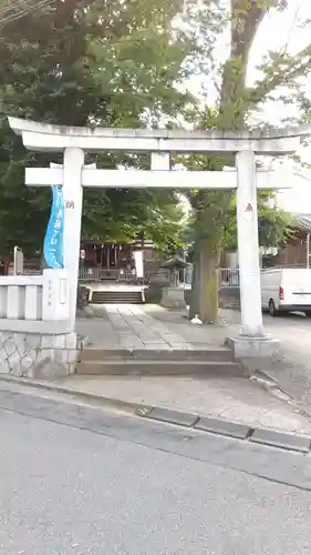 滝野川八幡神社の鳥居