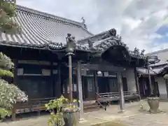 円通寺の本殿