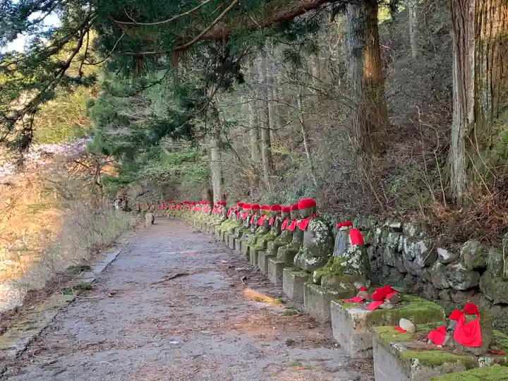 慈雲寺(並び地蔵 化け地蔵)の地蔵