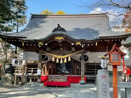 草加神社の本殿