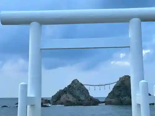 櫻井神社の{uncategorized: "未分類", other: "その他", undefined: "問題あり", building: "その他建物", grave: "お墓", sacred_gate: "鳥居", guardian: "狛犬", statue: "像", buddha: "仏像", history: "歴史", nature: "自然", garden: "庭園", animal: "動物", pagoda: "塔", temizu: "手水舎", mountain_gate: "山門・神門", sanctuary: "本殿・本堂", subordinate: "末社・摂社", art: "芸術", scenery: "景色", jizo: "地蔵", ema: "絵馬", goshuin: "御朱印", omikuji: "おみくじ", items: "授与品その他", amulet: "お守り", goshuincho: "御朱印帳", eats: "食事", festival: "お祭り", votive_dance: "神楽", shichigosan: "七五三参", wedding: "結婚式", experience: "体験その他", initially: "初詣", around: "周辺", anti_infection: "感染症対策"}