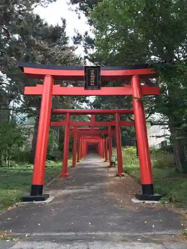 札幌伏見稲荷神社の鳥居