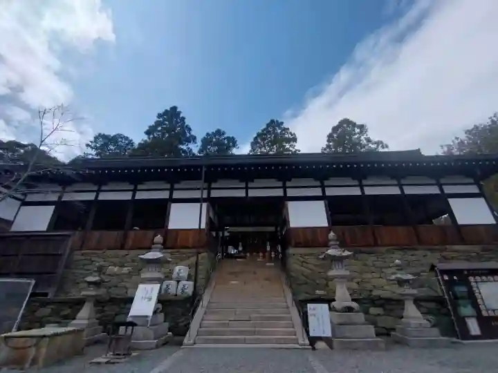 伊太祁曽神社の{uncategorized: "未分類", other: "その他", undefined: "問題あり", building: "その他建物", grave: "お墓", sacred_gate: "鳥居", guardian: "狛犬", statue: "像", buddha: "仏像", history: "歴史", nature: "自然", garden: "庭園", animal: "動物", pagoda: "塔", temizu: "手水舎", mountain_gate: "山門・神門", sanctuary: "本殿・本堂", subordinate: "末社・摂社", art: "芸術", scenery: "景色", jizo: "地蔵", ema: "絵馬", goshuin: "御朱印", omikuji: "おみくじ", items: "授与品その他", amulet: "お守り", goshuincho: "御朱印帳", eats: "食事", festival: "お祭り", votive_dance: "神楽", shichigosan: "七五三参", wedding: "結婚式", experience: "体験その他", initially: "初詣", around: "周辺", anti_infection: "感染症対策"}
