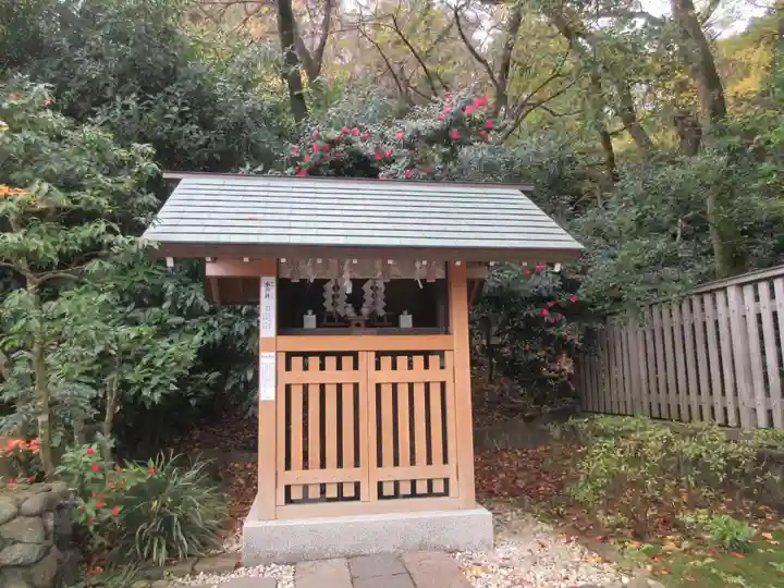 神明社の末社・摂社