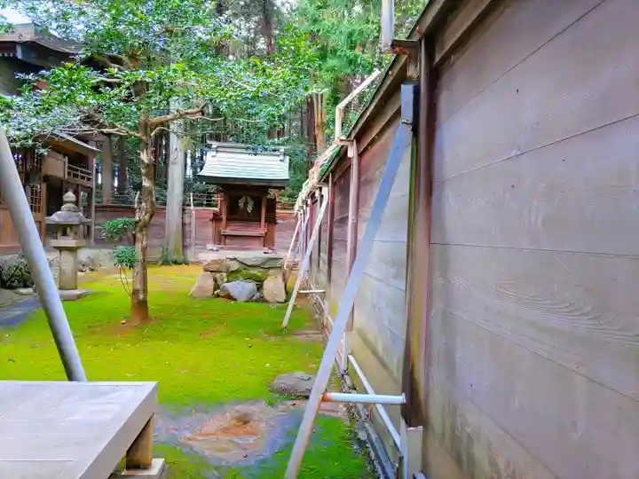 両社宮神社(宮町)の末社・摂社