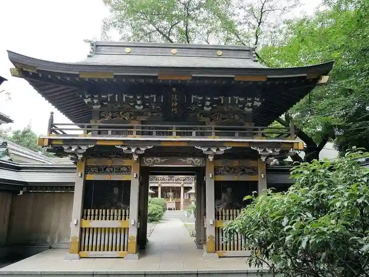 武蔵野稲荷神社の山門・神門