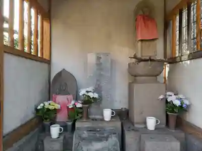 ヤマハルオ馬頭観世音の地蔵