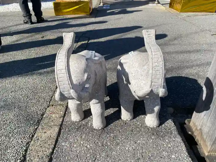 長福寿寺の{uncategorized: "未分類", other: "その他", undefined: "問題あり", building: "その他建物", grave: "お墓", sacred_gate: "鳥居", guardian: "狛犬", statue: "像", buddha: "仏像", history: "歴史", nature: "自然", garden: "庭園", animal: "動物", pagoda: "塔", temizu: "手水舎", mountain_gate: "山門・神門", sanctuary: "本殿・本堂", subordinate: "末社・摂社", art: "芸術", scenery: "景色", jizo: "地蔵", ema: "絵馬", goshuin: "御朱印", omikuji: "おみくじ", items: "授与品その他", amulet: "お守り", goshuincho: "御朱印帳", eats: "食事", festival: "お祭り", votive_dance: "神楽", shichigosan: "七五三参", wedding: "結婚式", experience: "体験その他", initially: "初詣", around: "周辺", anti_infection: "感染症対策"}